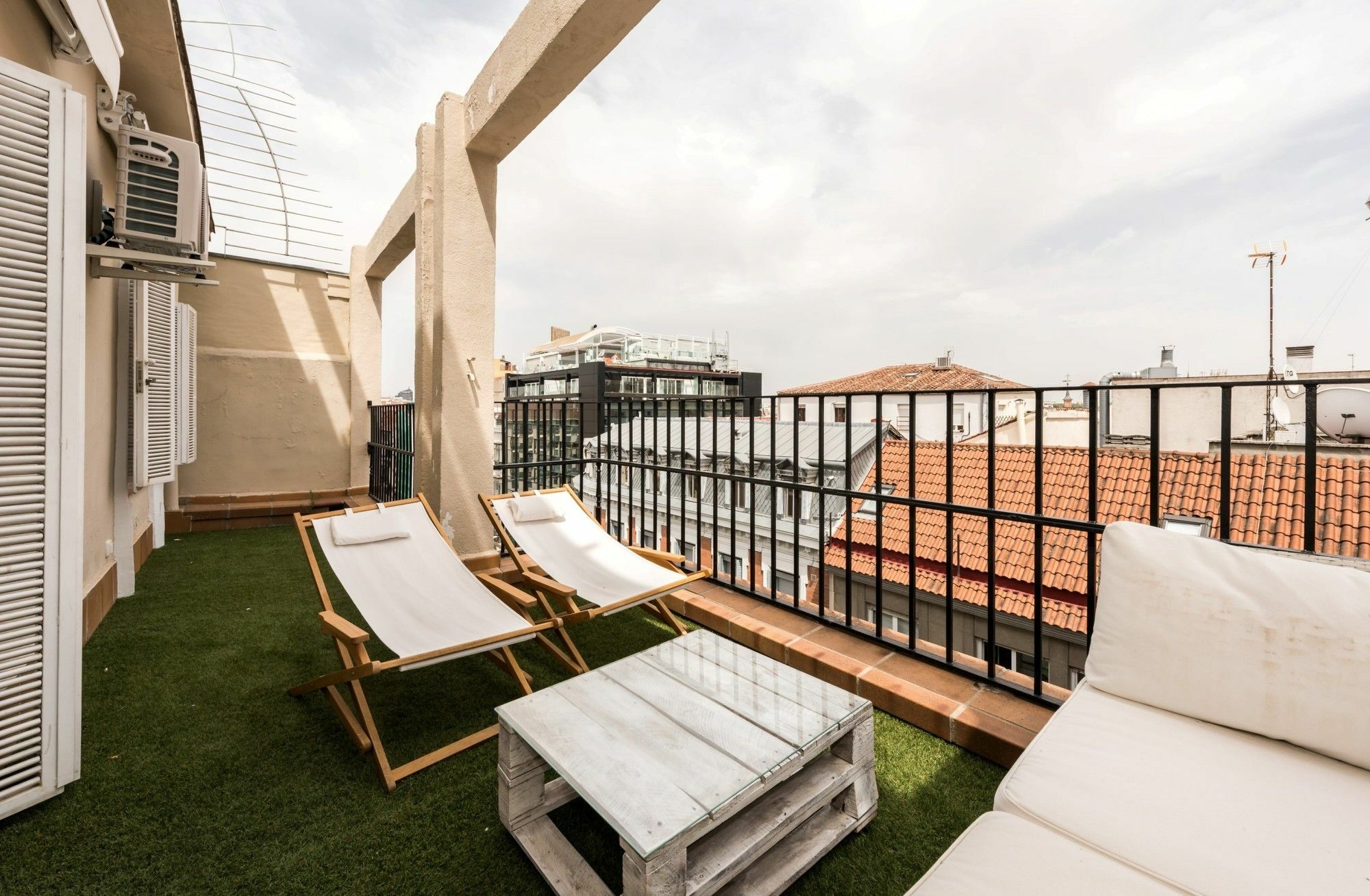 Gran Via Terrace Center * Madrid